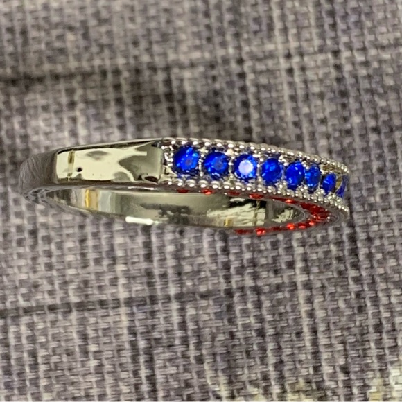 Brand New Patriotic Crystal Ring - Picture 9 of 10